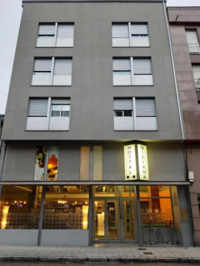 Отель Hostal Nirvana  Понферрада